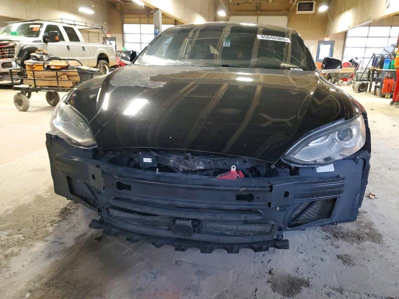 Продажа на аукционе авто 2015 Tesla Model S, vin: 5YJSA1S20FF095079, номер лота: 95640365