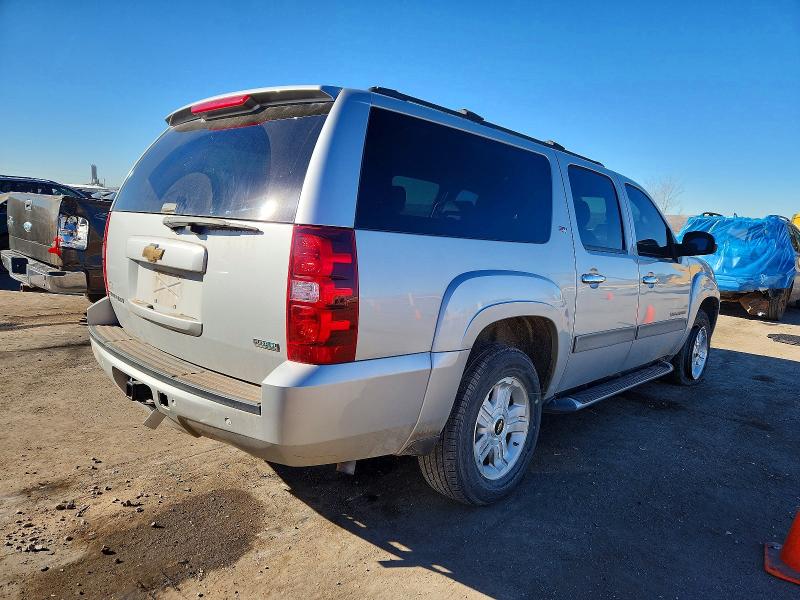 2011 Chevrolet Suburban მანქანა იყიდება აუქციონზე, vin: 1GNSKJE31BR125493, აუქციონის ნომერი: 73668245
