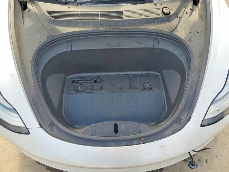74960045 :رقم المزاد ، 5YJ3E1EA1KF401681 vin ، 2019 Tesla Model 3 مزاد بيع