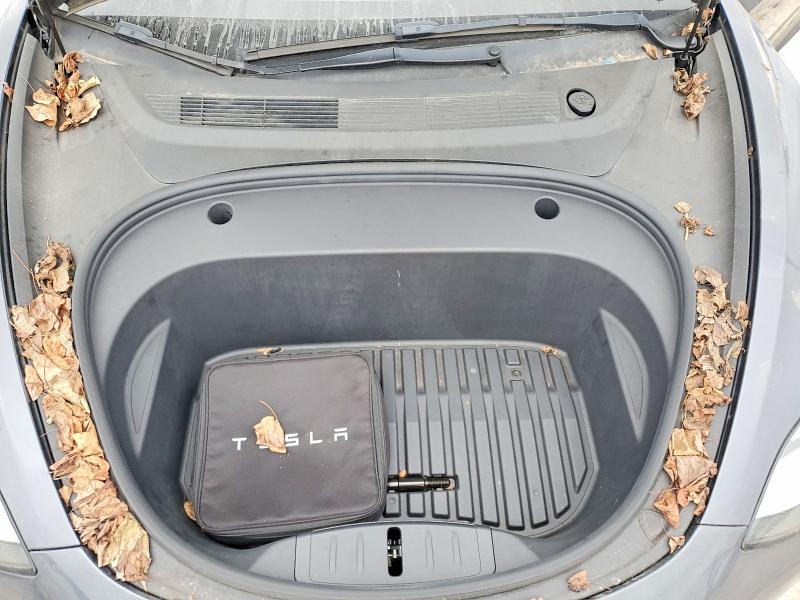 82604185 :رقم المزاد ، 5YJ3E1EB0NF259711 vin ، 2022 Tesla Model 3 مزاد بيع