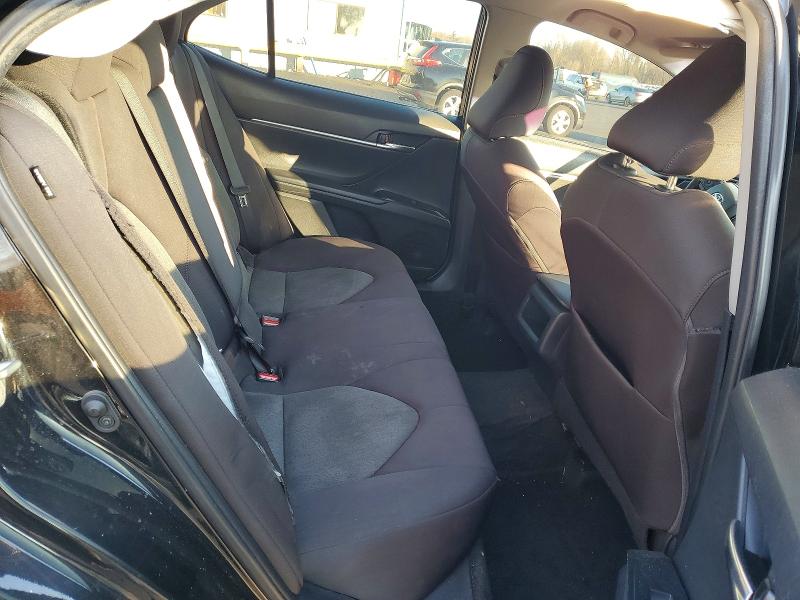 74233615 :رقم المزاد ، 4T1C11BK7LU018650 vin ، 2020 Toyota Camry مزاد بيع