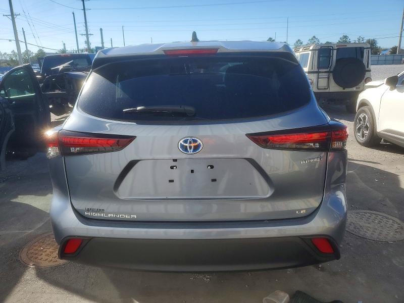 2024 Toyota Highlander Hybrid მანქანა იყიდება აუქციონზე, vin: 5TDZARAH0RS535143, აუქციონის ნომერი: 72808105