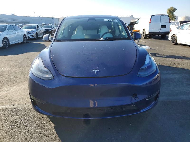 Продажа на аукционе авто 2023 Tesla Model Y, vin: 7SAYGDEFXPF977521, номер лота: 73232925