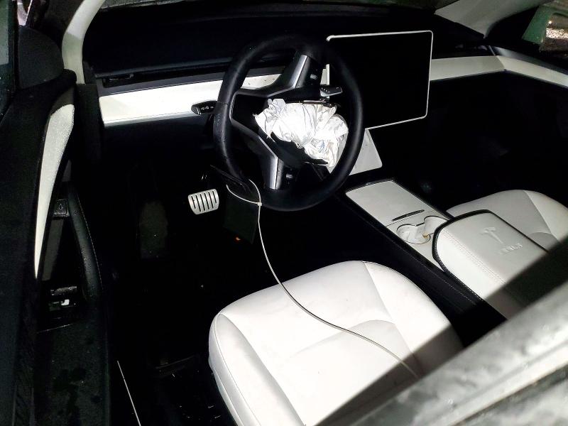 2024 Tesla Model Y მანქანა იყიდება აუქციონზე, vin: 7SAYGDEFXRF022088, აუქციონის ნომერი: 99164315