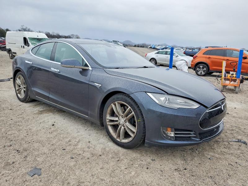 2016 Tesla Model S მანქანა იყიდება აუქციონზე, vin: 5YJSA1E25GF123844, აუქციონის ნომერი: 73170865