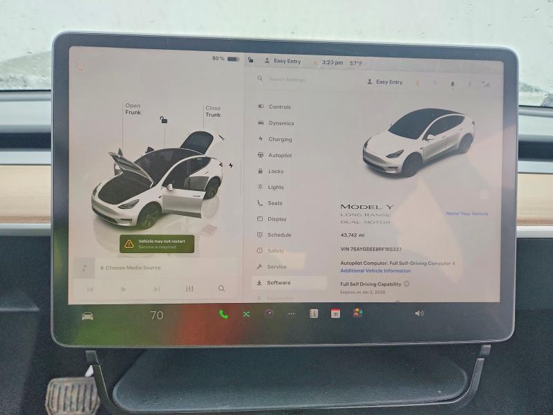 2024 Tesla Model Y მანქანა იყიდება აუქციონზე, vin: 7SAYGDEE8RF165337, აუქციონის ნომერი: 99308815