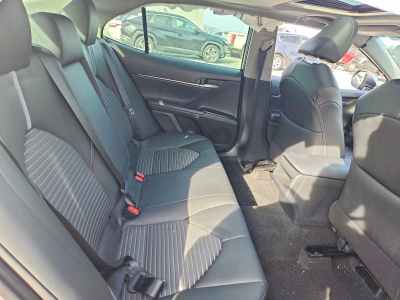 Продажа на аукционе авто 2018 Toyota Camry, vin: 4T1B11HKXJU015483, номер лота: 75077635