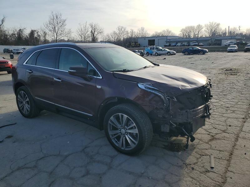 99613795 :رقم المزاد ، 1GYKNFRS7NZ118707 vin ، 2022 Cadillac Xt5 Platin مزاد بيع