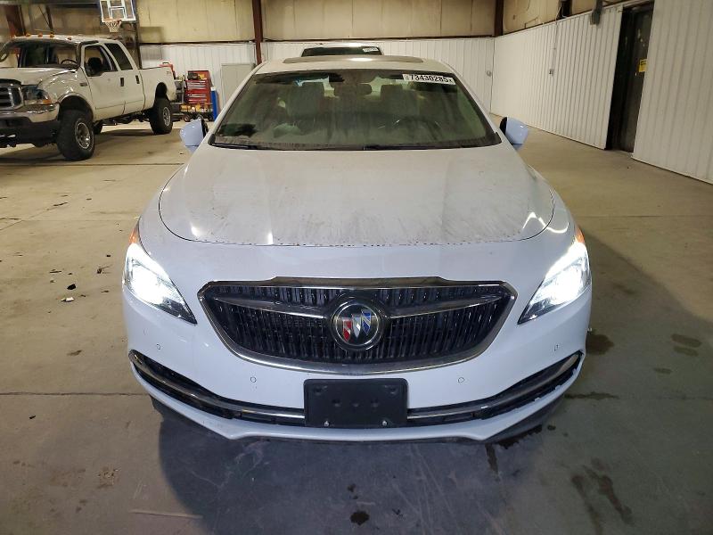 73430285 :رقم المزاد ، 1G4ZS5SS7JU139190 vin ، 2018 Buick Lacrosse مزاد بيع