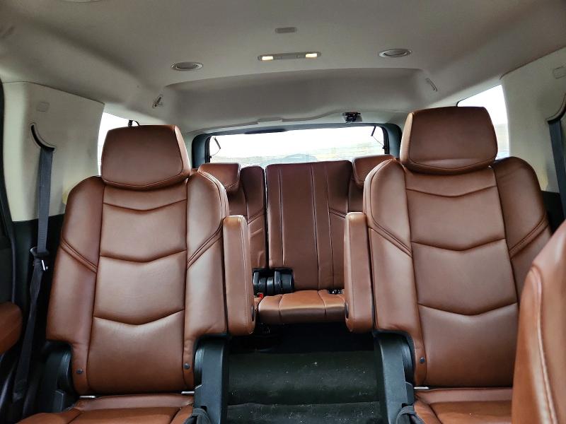 99318215 :رقم المزاد ، 1GYS4CKJ4JR230412 vin ، 2018 Cadillac Escalade P مزاد بيع