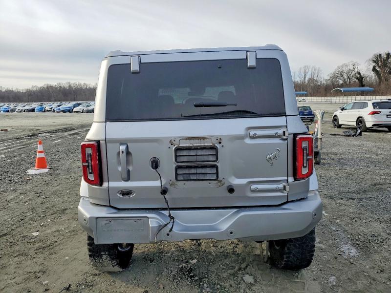 2022 Ford Bronco Bas მანქანა იყიდება აუქციონზე, vin: 1FMDE5DH8NLB02857, აუქციონის ნომერი: 74407805
