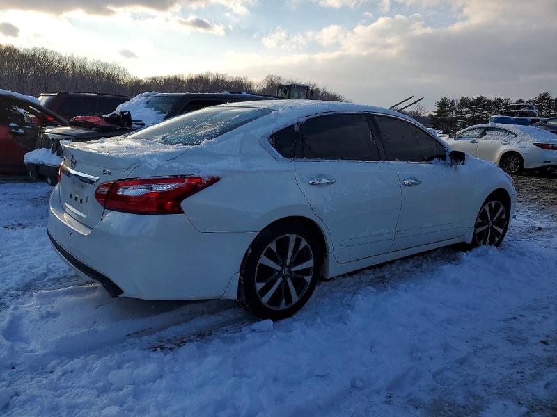 2016 Nissan Altima მანქანა იყიდება აუქციონზე, vin: 1N4AL3AP7GC268678, აუქციონის ნომერი: 72554815
