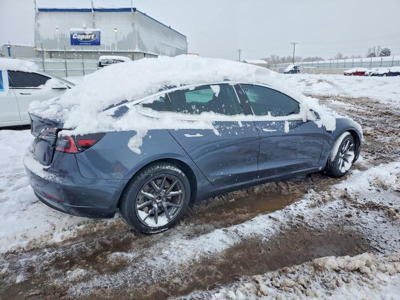 Продажа на аукционе авто 2018 Tesla Model 3, vin: 5YJ3E1EB0JF104053, номер лота: 72573975