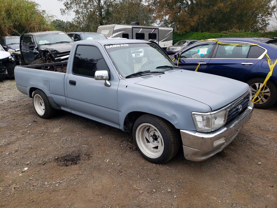 75640365 :رقم المزاد ، 4TARN81A3PZ074710 vin ، 1993 Toyota Pickup مزاد بيع
