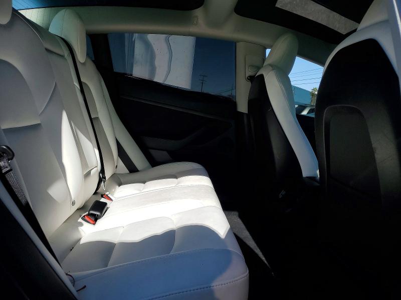 Продажа на аукционе авто 2021 Tesla Model 3, vin: 5YJ3E1EB0MF072404, номер лота: 73528515