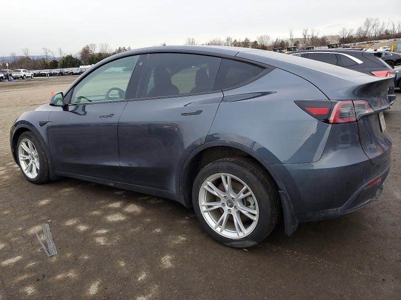 Auction sale of the 2022 Tesla Model Y, vin: 7SAYGDEEXNA008108, lot number: 72955055