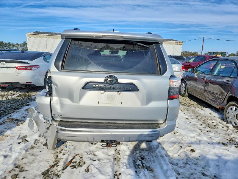 73006795 :رقم المزاد ، JTERU5JR5N5984614 vin ، 2022 Toyota 4runner مزاد بيع