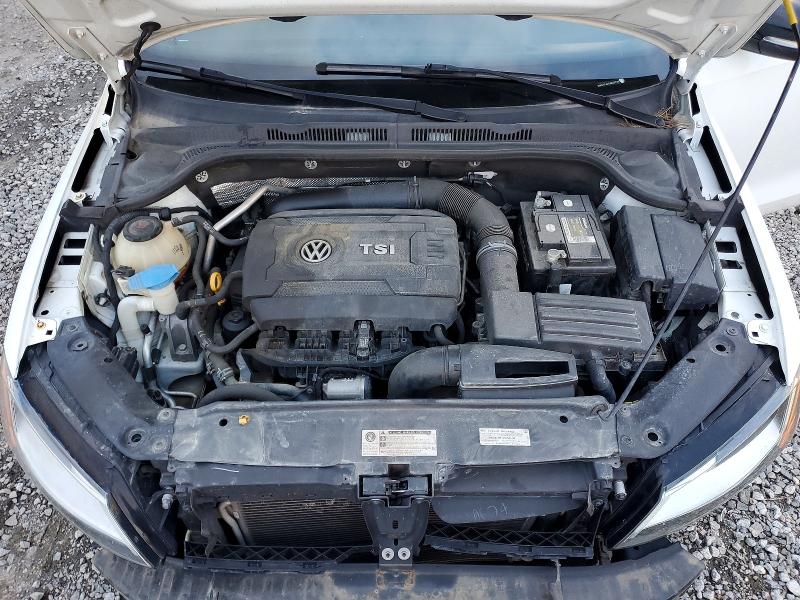 99543105 :رقم المزاد ، 3VWD17AJ5JM237903 vin ، 2018 Volkswagen Jetta مزاد بيع