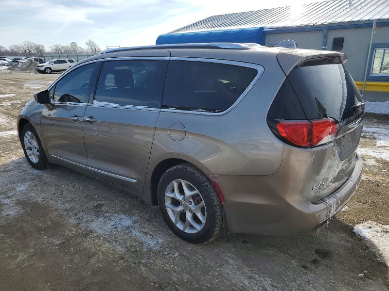 2017 Chrysler Pacifica მანქანა იყიდება აუქციონზე, vin: 2C4RC1EG5HR796787, აუქციონის ნომერი: 73553485