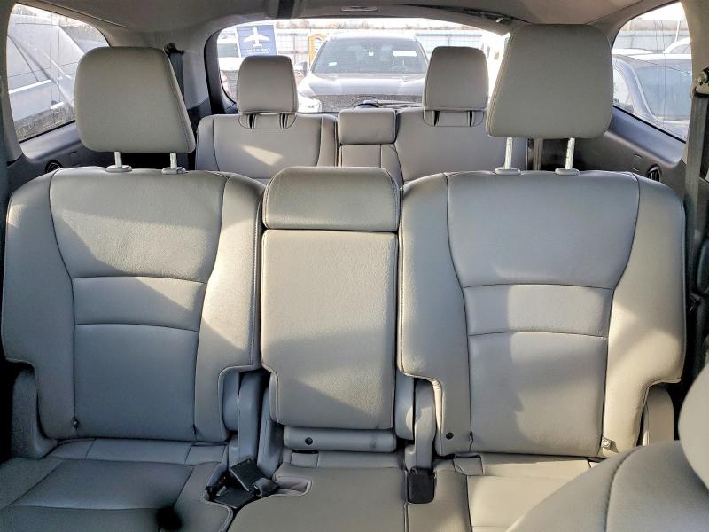 98704655 :رقم المزاد ، 5FNYF6H90GB063134 vin ، 2016 Honda Pilot Tour مزاد بيع