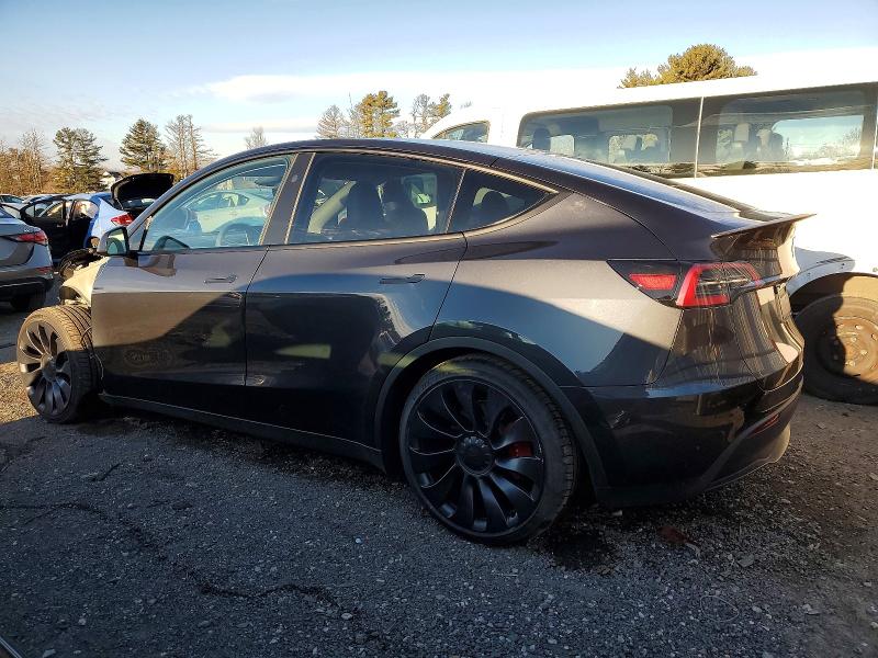 99390605 :رقم المزاد ، 7SAYGDEFXRF040431 vin ، 2024 Tesla Model Y مزاد بيع