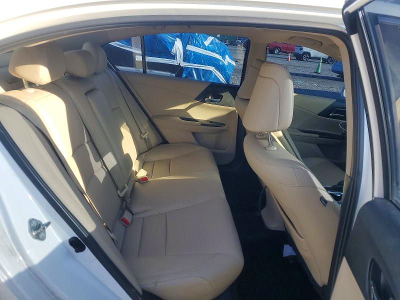 Продажа на аукционе авто 2015 Honda Accord, vin: 1HGCR2F82FA084189, номер лота: 74640105