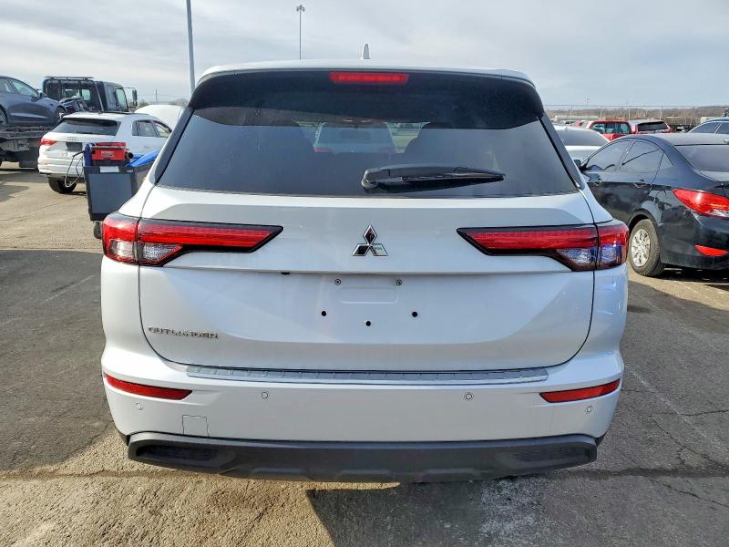 Продаж на аукціоні авто 2024 Mitsubishi Outlander, vin: JA4J3UA82RZ074529, номер лоту: 72187945