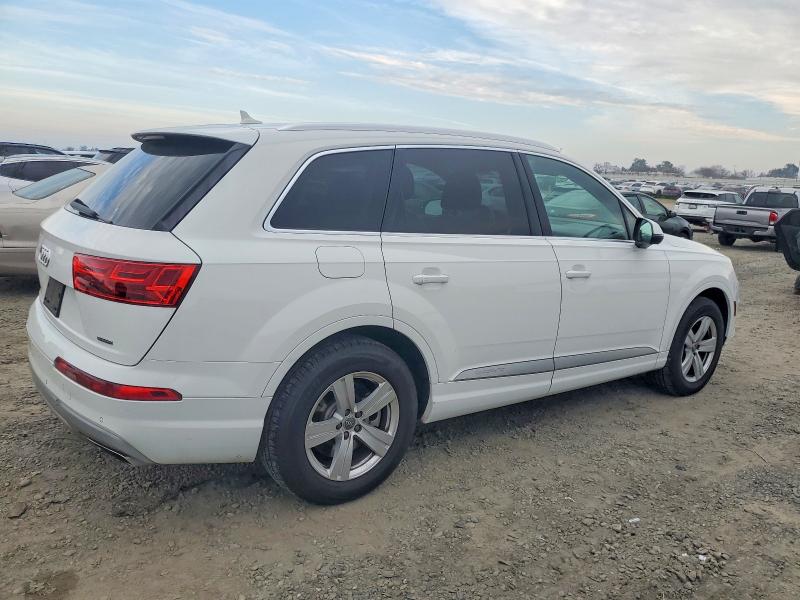 Продажа на аукционе авто 2018 Audi Q7 Premium, vin: WA1AHAF74JD005035, номер лота: 74809005