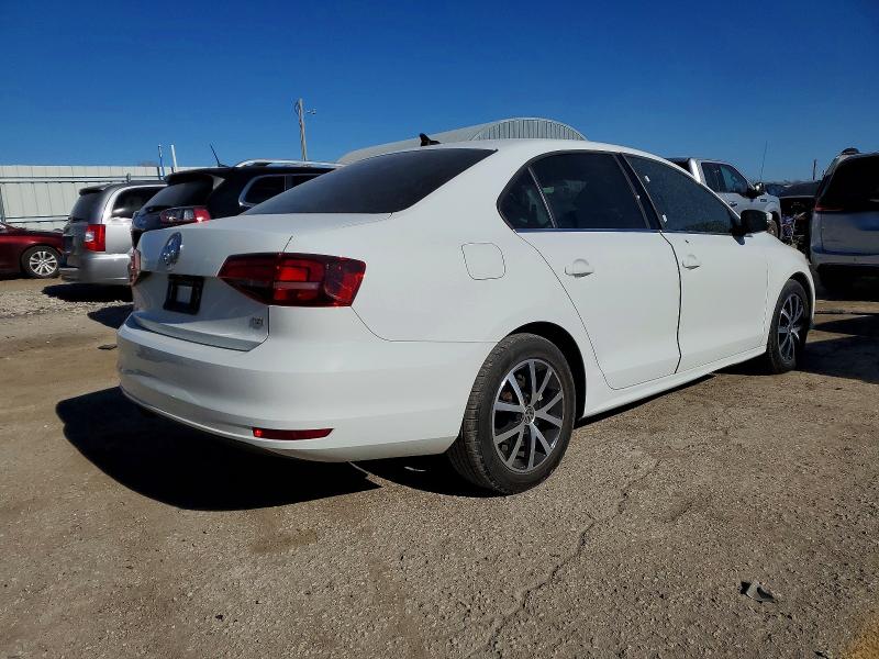 74133385 :رقم المزاد ، 3VWDB7AJXHM338619 vin ، 2017 Volkswagen Jetta مزاد بيع