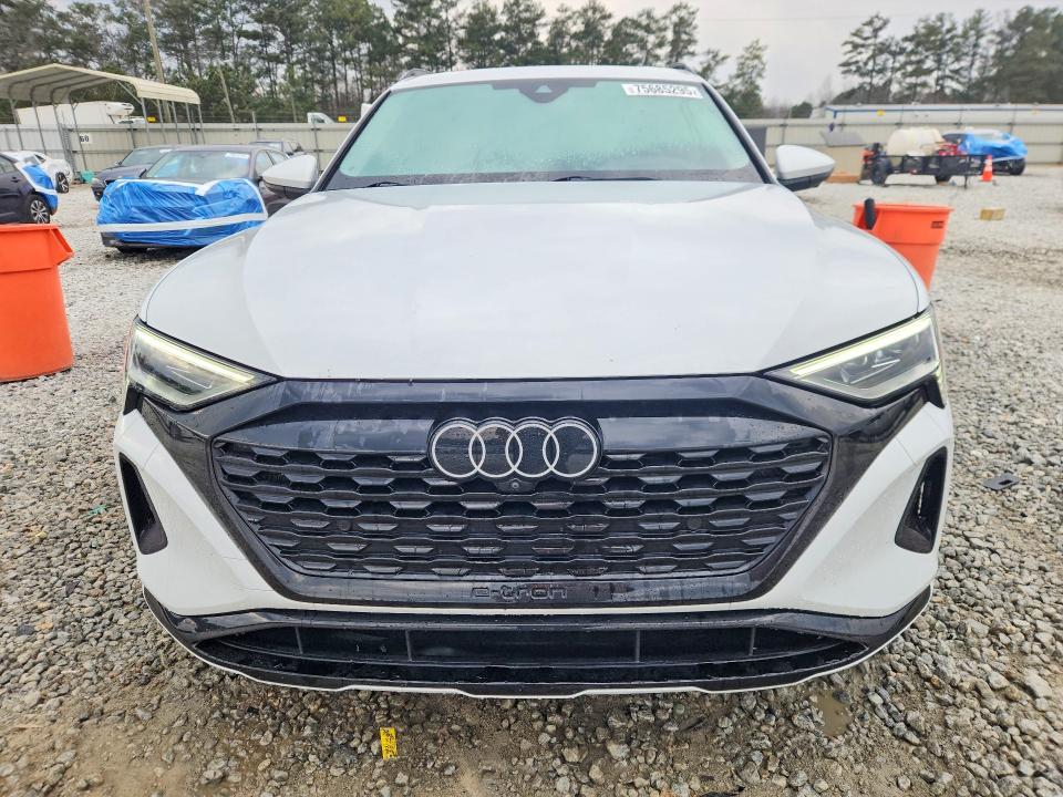 2024 Audi Q8 E-tron მანქანა იყიდება აუქციონზე, vin: WA16ABGE8RB008525, აუქციონის ნომერი: 75685295