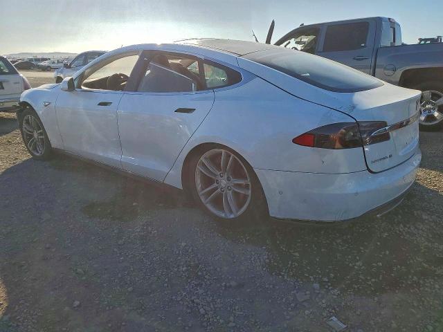 Продажа на аукционе авто 2014 Tesla Model S, vin: 5YJSA1H11EFP57345, номер лота: 72395815