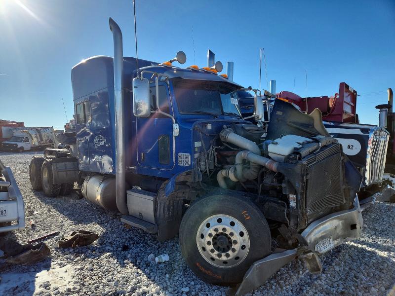 Продажа на аукционе авто 2014 Peterbilt 386, vin: 1XPHD49XXED227824, номер лота: 98196185
