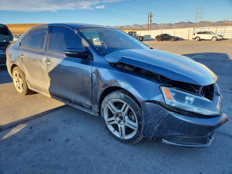 2014 Volkswagen Jetta მანქანა იყიდება აუქციონზე, vin: 3VWB17AJXEM423580, აუქციონის ნომერი: 99019005