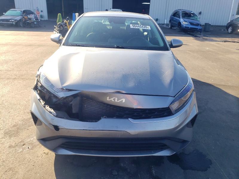 2023 Kia Forte მანქანა იყიდება აუქციონზე, vin: 3KPF24ADXPE616075, აუქციონის ნომერი: 98445435