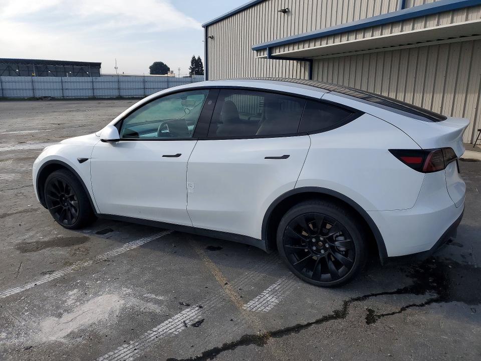 2023 Tesla Model Y მანქანა იყიდება აუქციონზე, vin: 7SAYGDEE0PF844550, აუქციონის ნომერი: 75658115