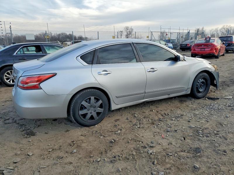 2014 Nissan Altima მანქანა იყიდება აუქციონზე, vin: 1N4AL3AP6EC903452, აუქციონის ნომერი: 72351245
