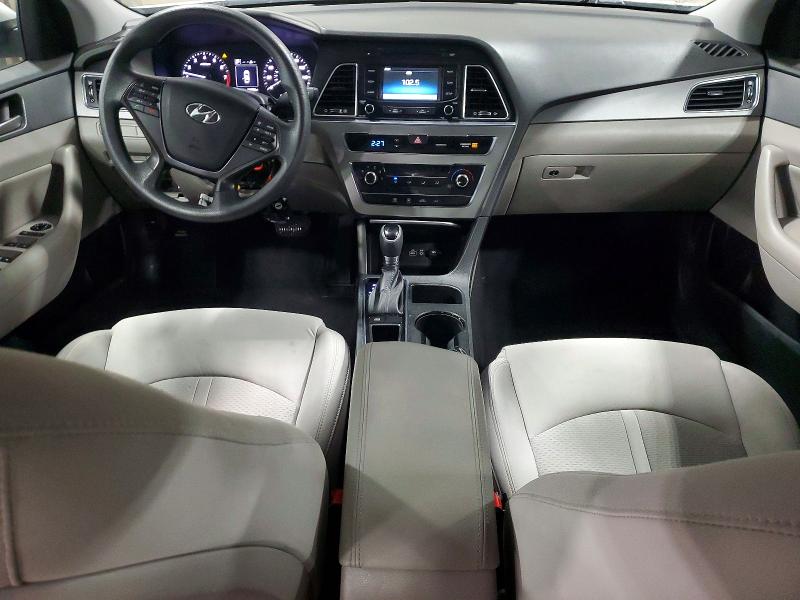 2015 Hyundai Sonata Se მანქანა იყიდება აუქციონზე, vin: 5NPE24AFXFH004417, აუქციონის ნომერი: 74700775