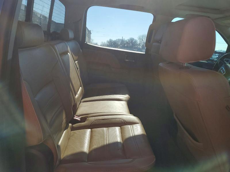 74478285 :رقم المزاد ، 1GT12UEY0JF207376 vin ، 2018 Gmc Sierra مزاد بيع