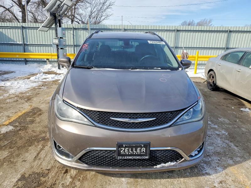 2017 Chrysler Pacifica მანქანა იყიდება აუქციონზე, vin: 2C4RC1EG5HR796787, აუქციონის ნომერი: 73553485