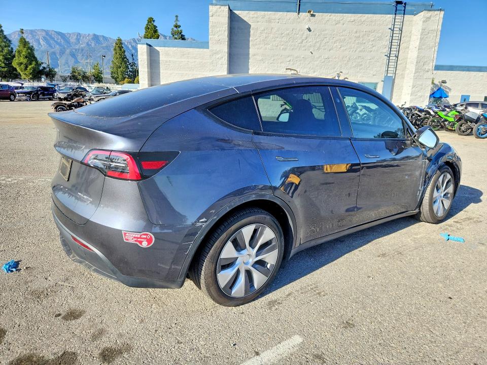 2023 Tesla Model Y მანქანა იყიდება აუქციონზე, vin: 7SAYGDEEXPA211681, აუქციონის ნომერი: 74703605