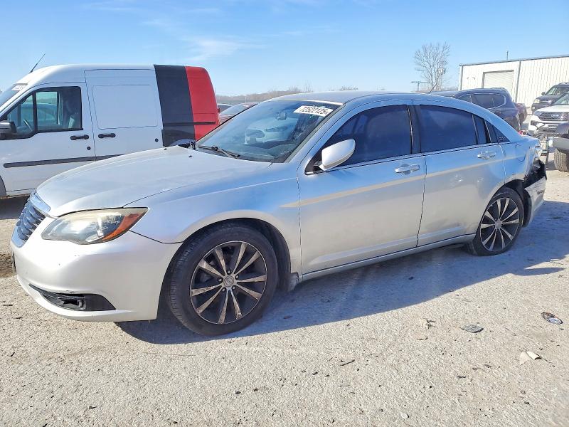 2012 Chrysler 200 მანქანა იყიდება აუქციონზე, vin: 1C3CCBBGXCN261349, აუქციონის ნომერი: 72522125