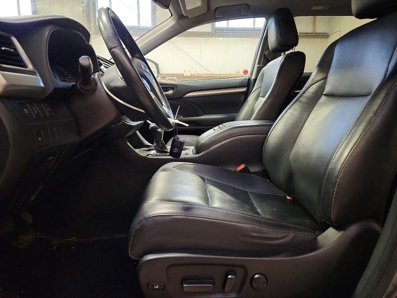 Продажа на аукционе авто 2019 Toyota Highlander, vin: 5TDJZRFH2KS567919, номер лота: 72496765