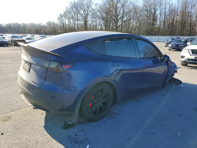 Продажа на аукционе авто 2021 Tesla Model Y, vin: 5YJYGDEE3MF243996, номер лота: 99705695
