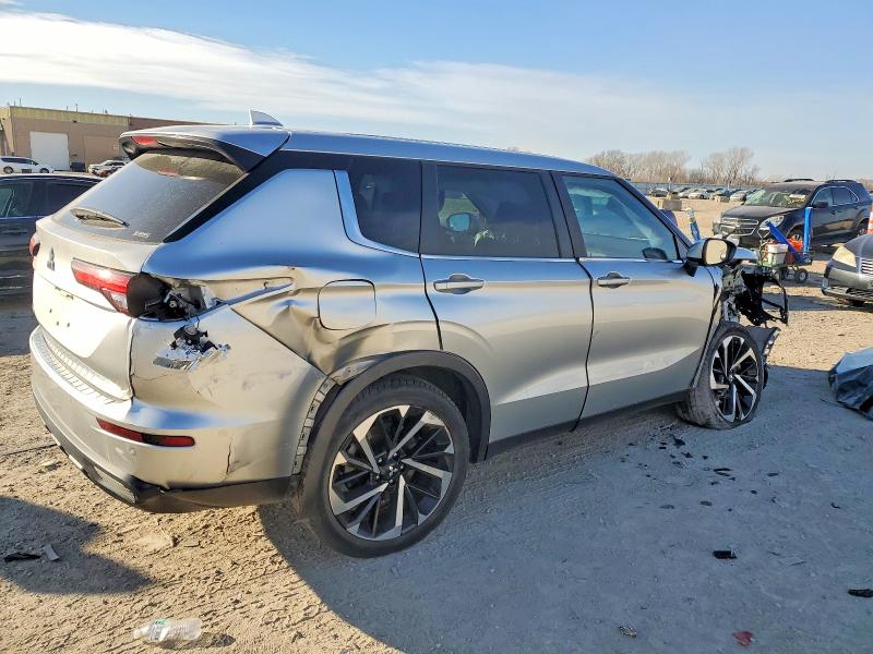 Продаж на аукціоні авто 2022 Mitsubishi Outlander, vin: JA4J4TA82NZ047171, номер лоту: 73843455