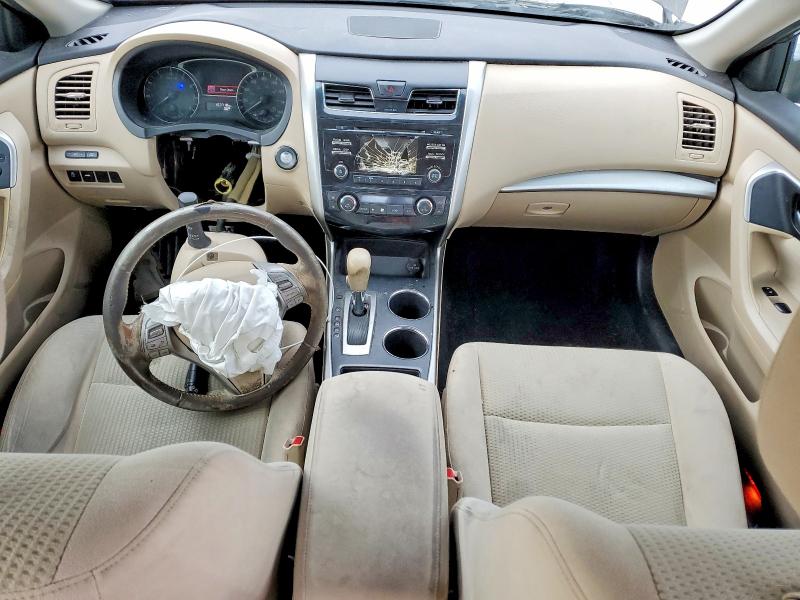 2015 Nissan Altima მანქანა იყიდება აუქციონზე, vin: 1N4AL3AP3FC112992, აუქციონის ნომერი: 72879495