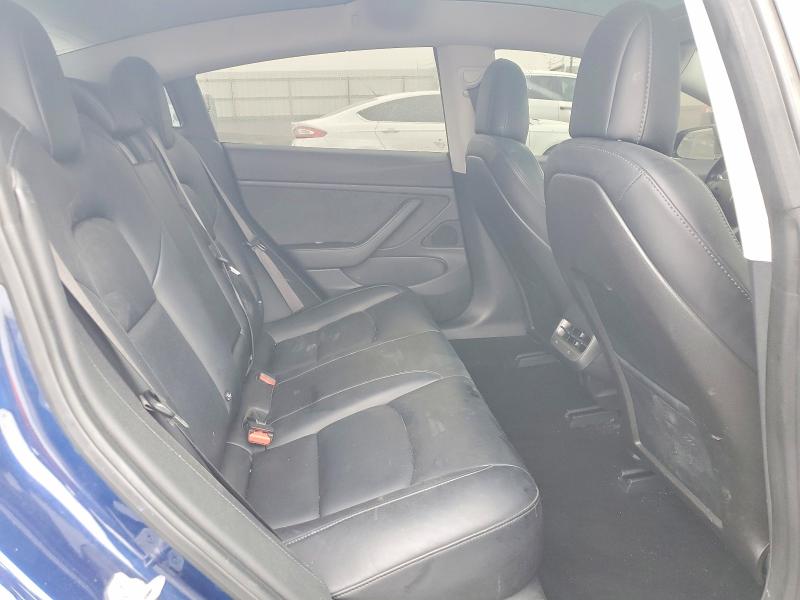 73550555 :رقم المزاد ، 5YJ3E1EA8JF040254 vin ، 2018 Tesla Model 3 مزاد بيع