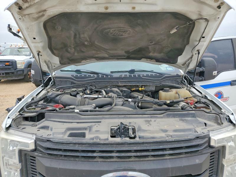 74947625 :رقم المزاد ، 1FDUF5HT9HEF23605 vin ، 2017 Ford F550 مزاد بيع