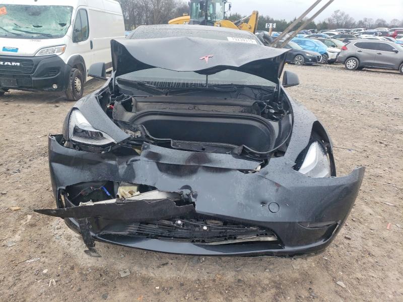 Продажа на аукционе авто 2024 Tesla Model Y, vin: 7SAYGAEE8RF050039, номер лота: 73239315