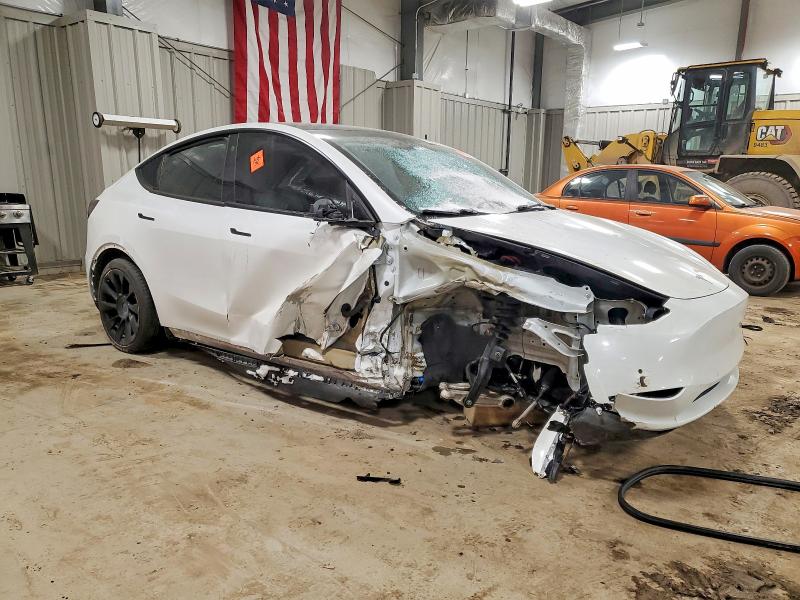 Продажа на аукционе авто 2021 Tesla Model Y, vin: 5YJYGAEE5MF285844, номер лота: 74630105