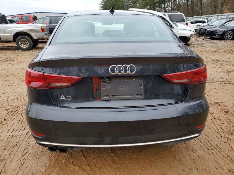 Продажа на аукционе авто 2018 Audi A3, vin: WAUAUGFF8J1025900, номер лота: 74634385